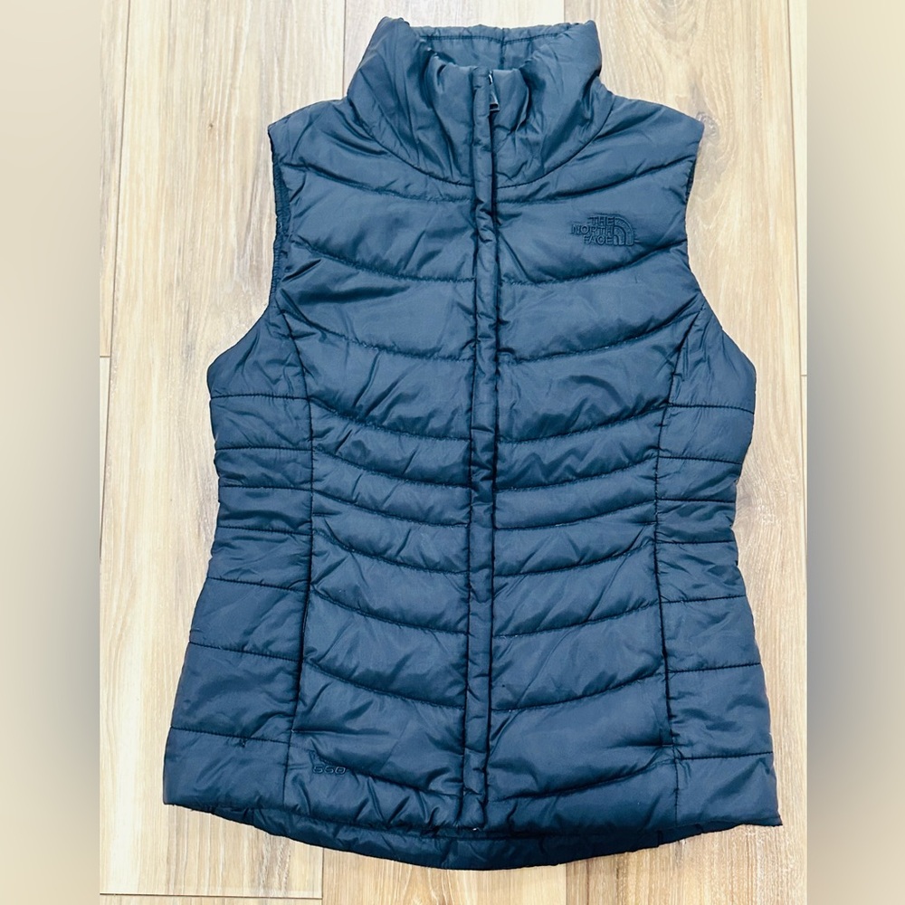 The North Face 550 Puffer Sleeveless Vest Black Warm  Jacket - Women’s XS
